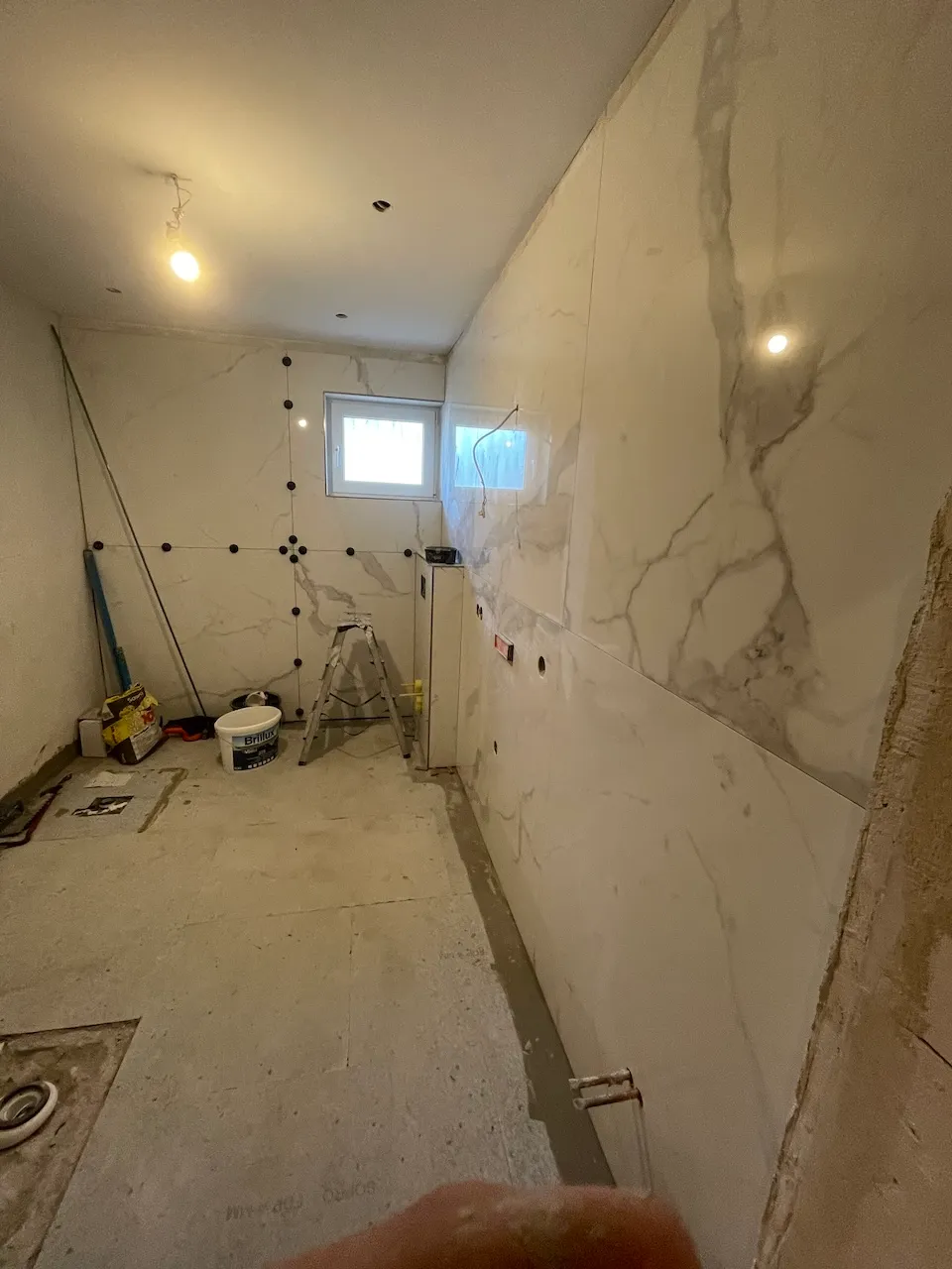 Axel Gillmann - Bad bei der Renovierung